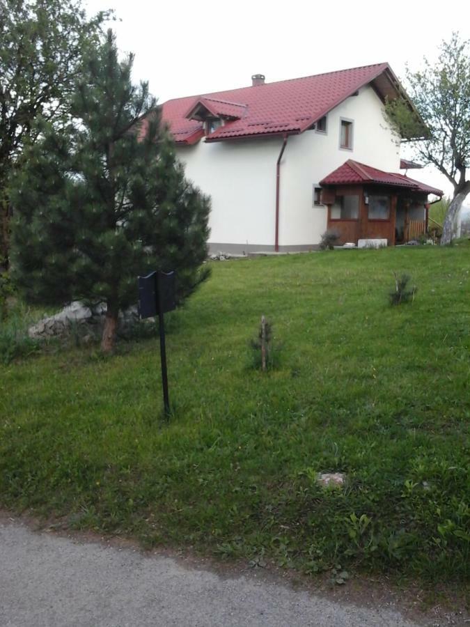House Sara Apartment Korenica Exterior photo